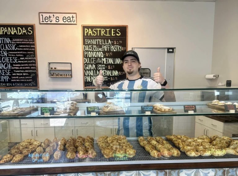 Del Campo Empanadas opens in Lakeside