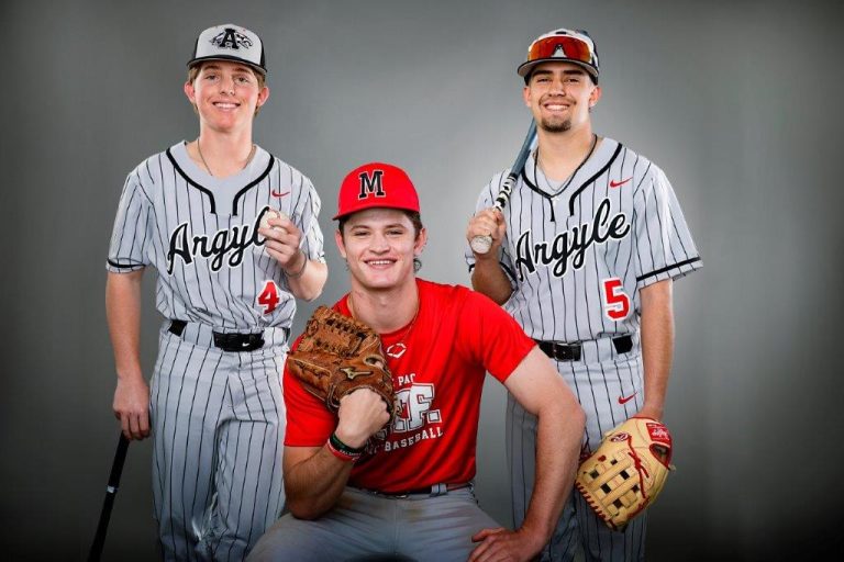 Southern Denton County baseball teams swing for state titles