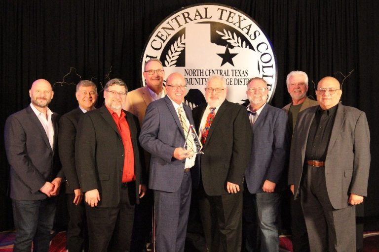 Local civic club receives Community Service Award