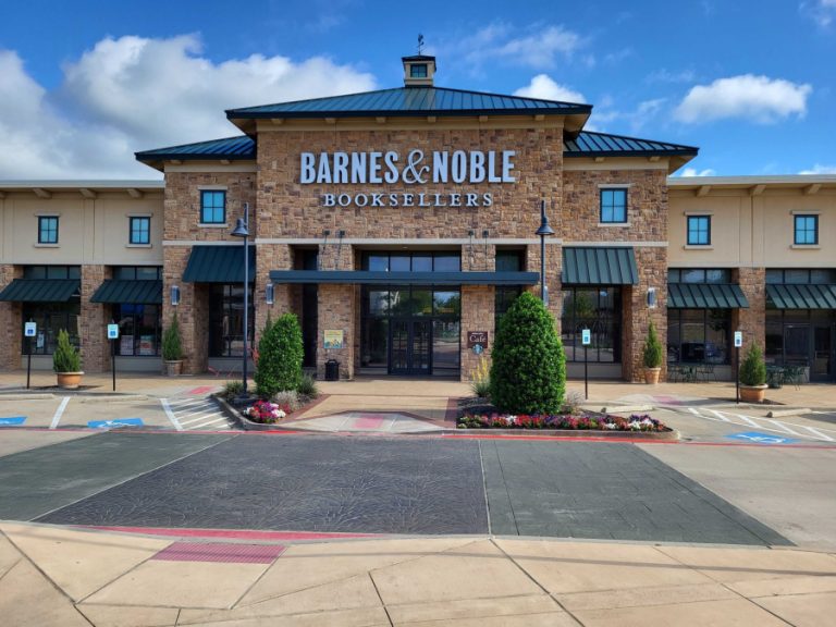 Barnes & Noble planning to relocate within community