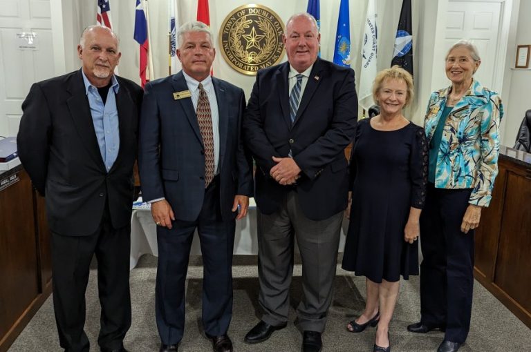 Former mayor celebrated for service to Double Oak