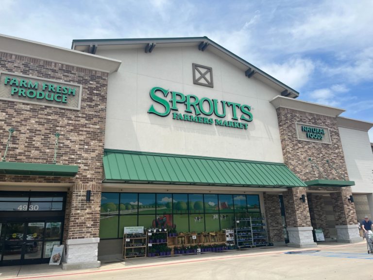 Sprouts eliminates single-use plastic bags