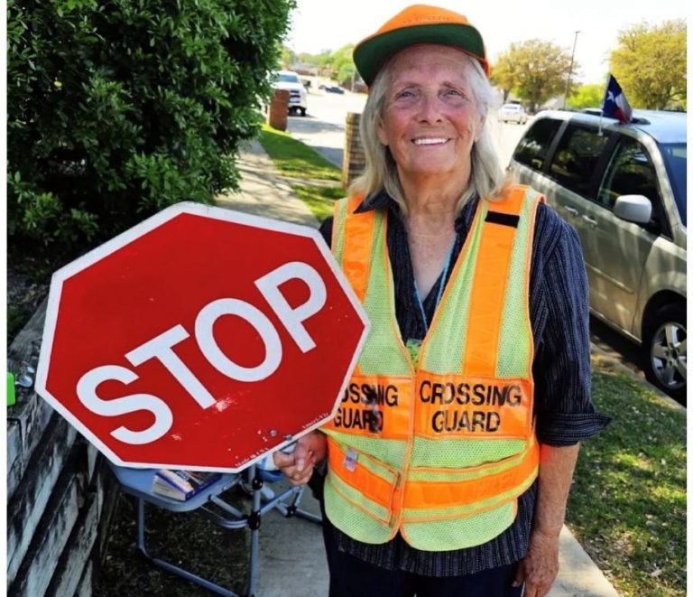 Longtime school crossing guard honored by Lewisville citizens