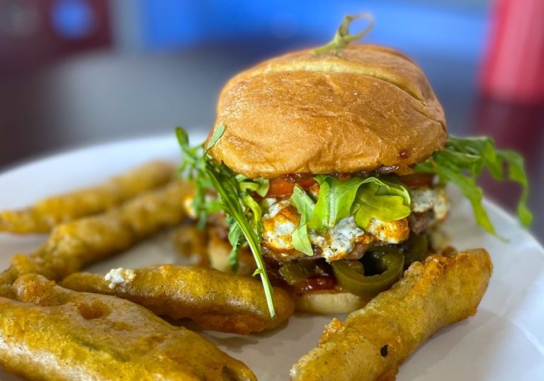 Foodie Friday: Burgers steal the show at Bohemian Bull
