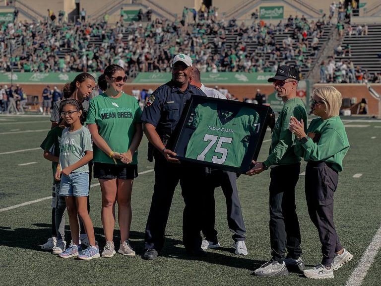 Argyle police chief receives First Responder award at UNT game