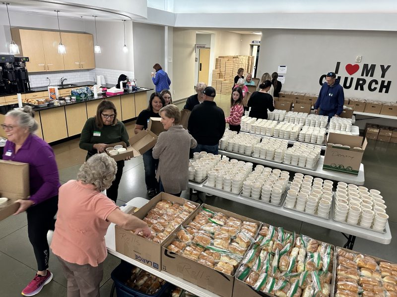 Argyle church provides Thanksgiving meals to 1,200 Cross Timbers
