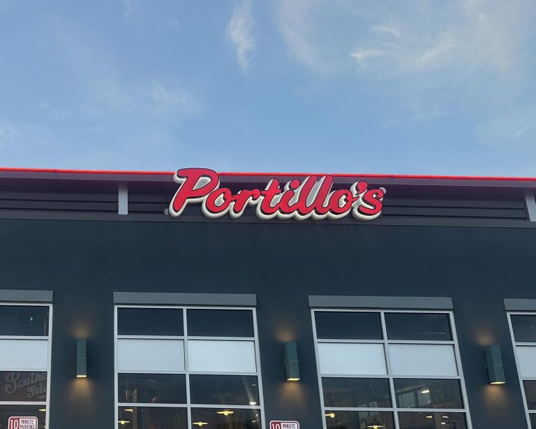 Portillo’s opening new Denton location