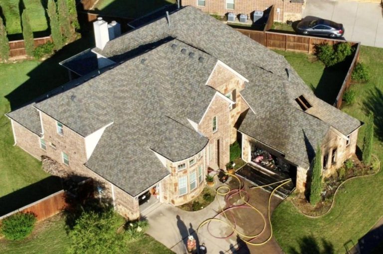 Firefighters contain Lantana house fire