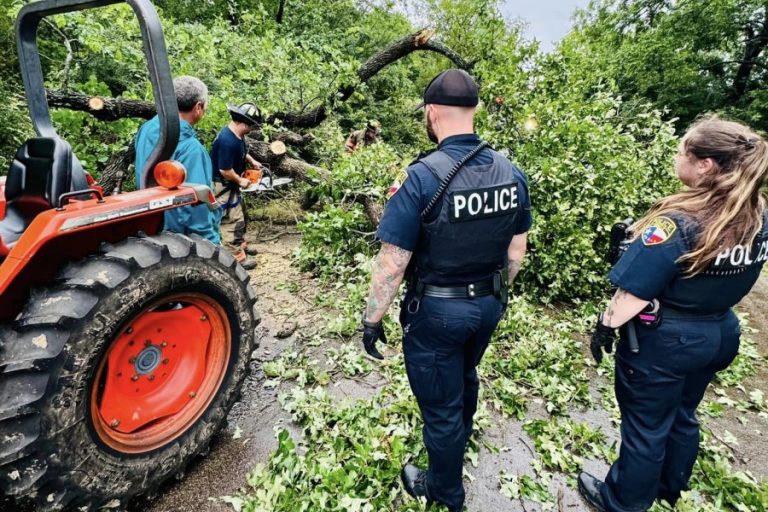 Severe thunderstorms cause tree damage, power outages, flooding  in southern Denton County