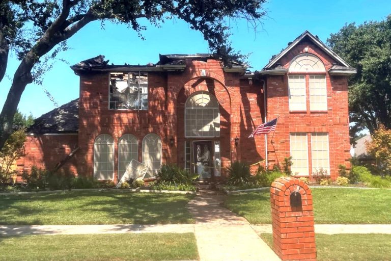 Two homes catch fire near River Walk in Flower Mound