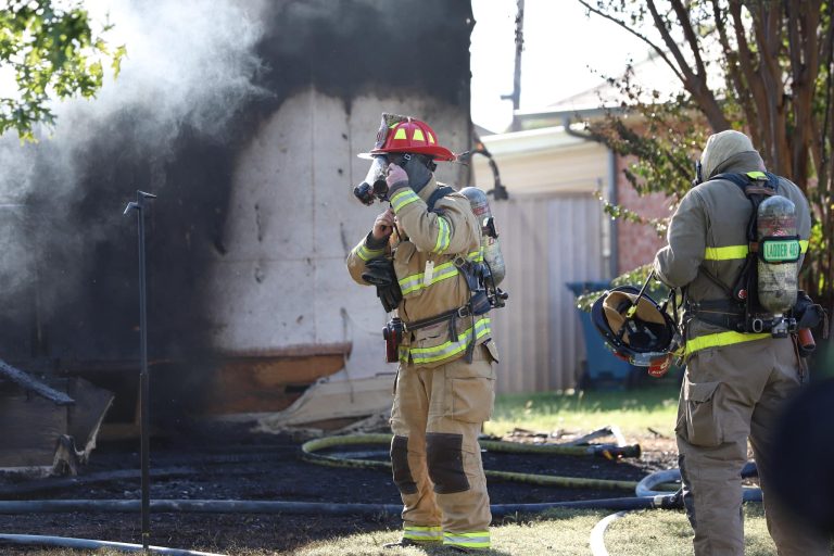 Roanoke resident dies in house fire