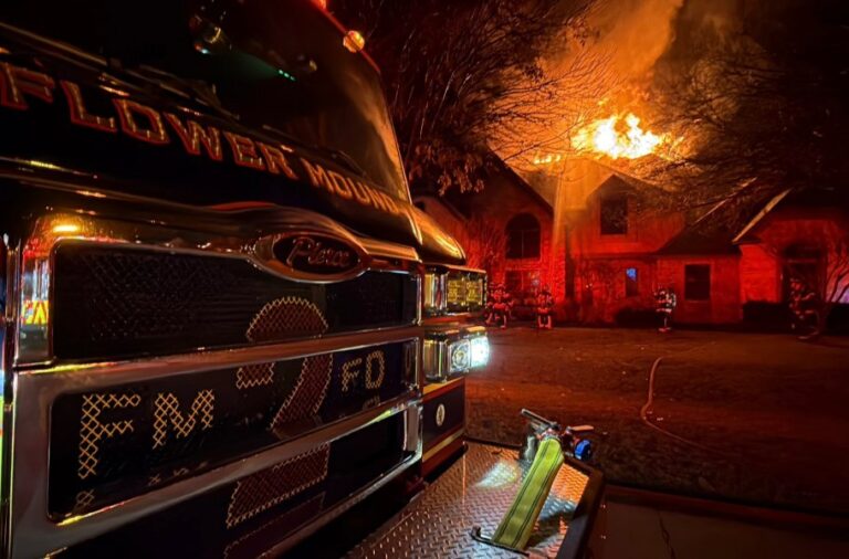 Fire destroys home in Flower Mound neighborhood