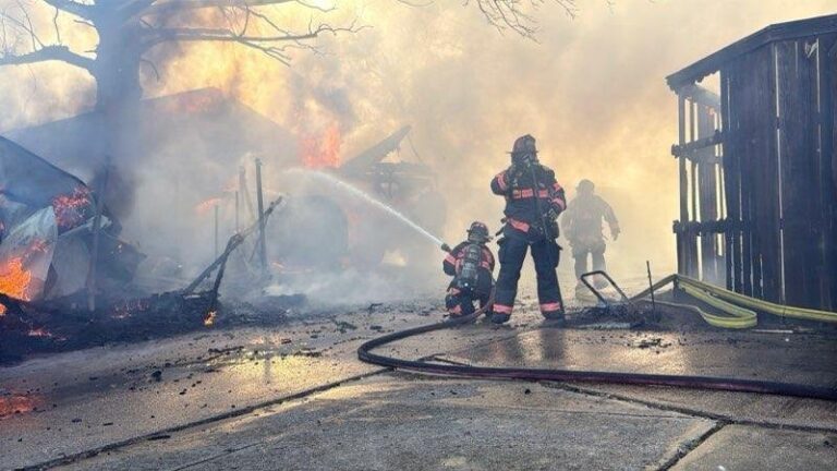 Sunday afternoon blaze damages Flower Mound home, vehicles