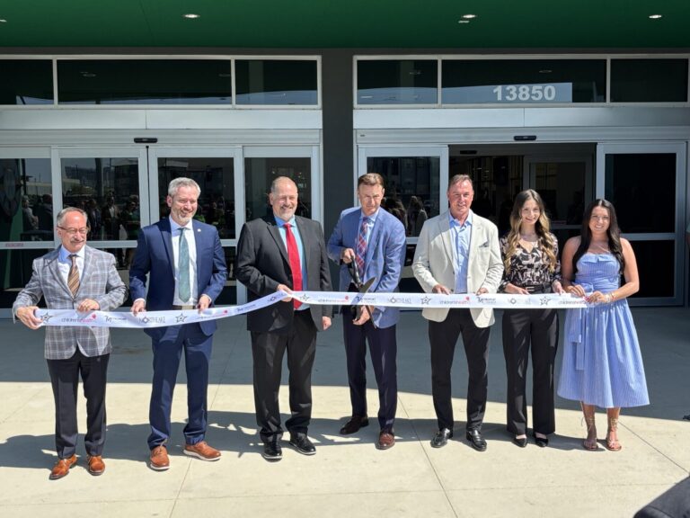 Northlake celebrates grand opening of StarCenter Multisport facility