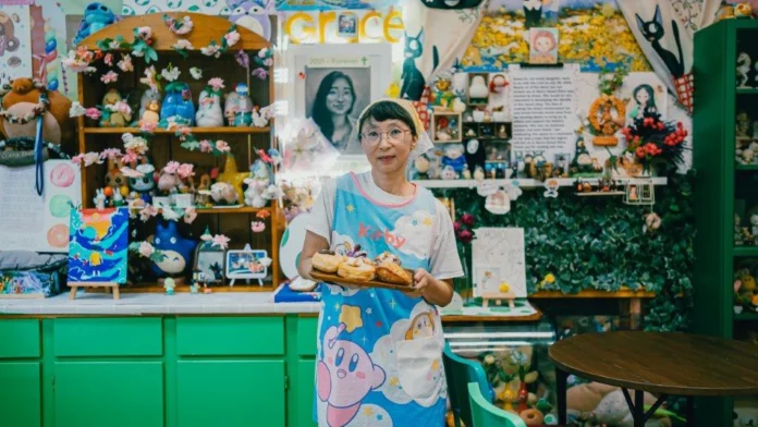 Sweet Memories: Flower Mound donut shop reflects a mother-daughter
